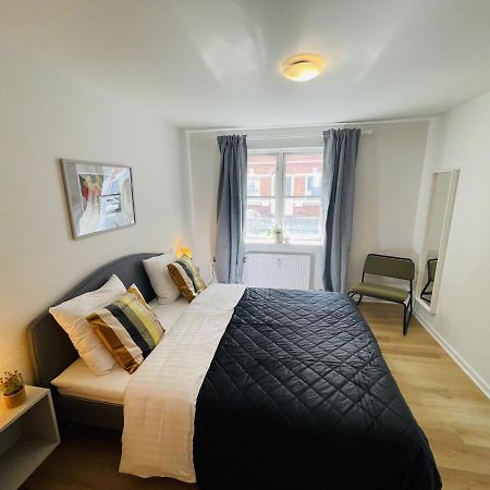 Aday - Central Terrace Apartment In Hjørring Dış mekan fotoğraf