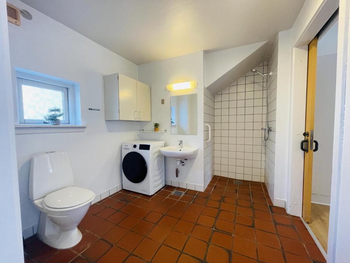 Aday - Central Terrace Apartment In Hjørring Dış mekan fotoğraf