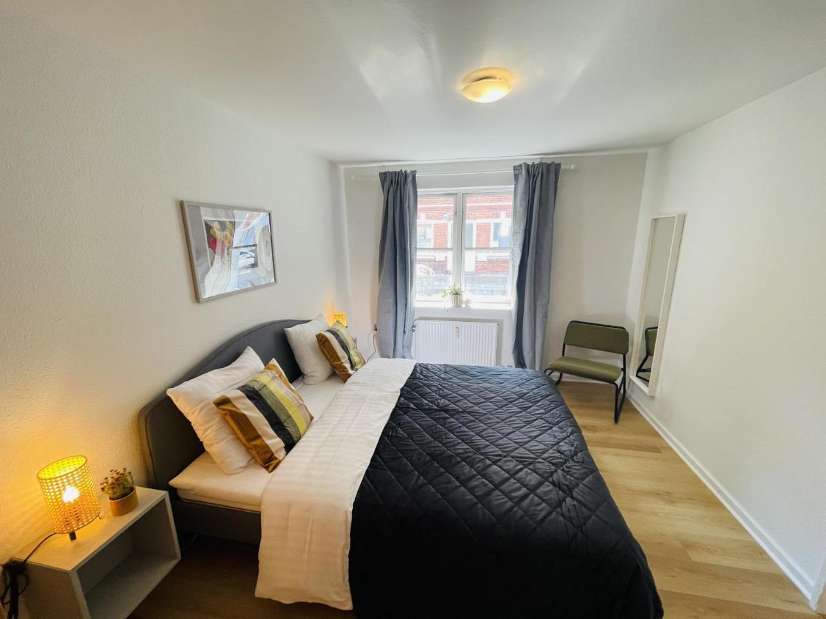 Aday - Central Terrace Apartment In Hjørring Dış mekan fotoğraf