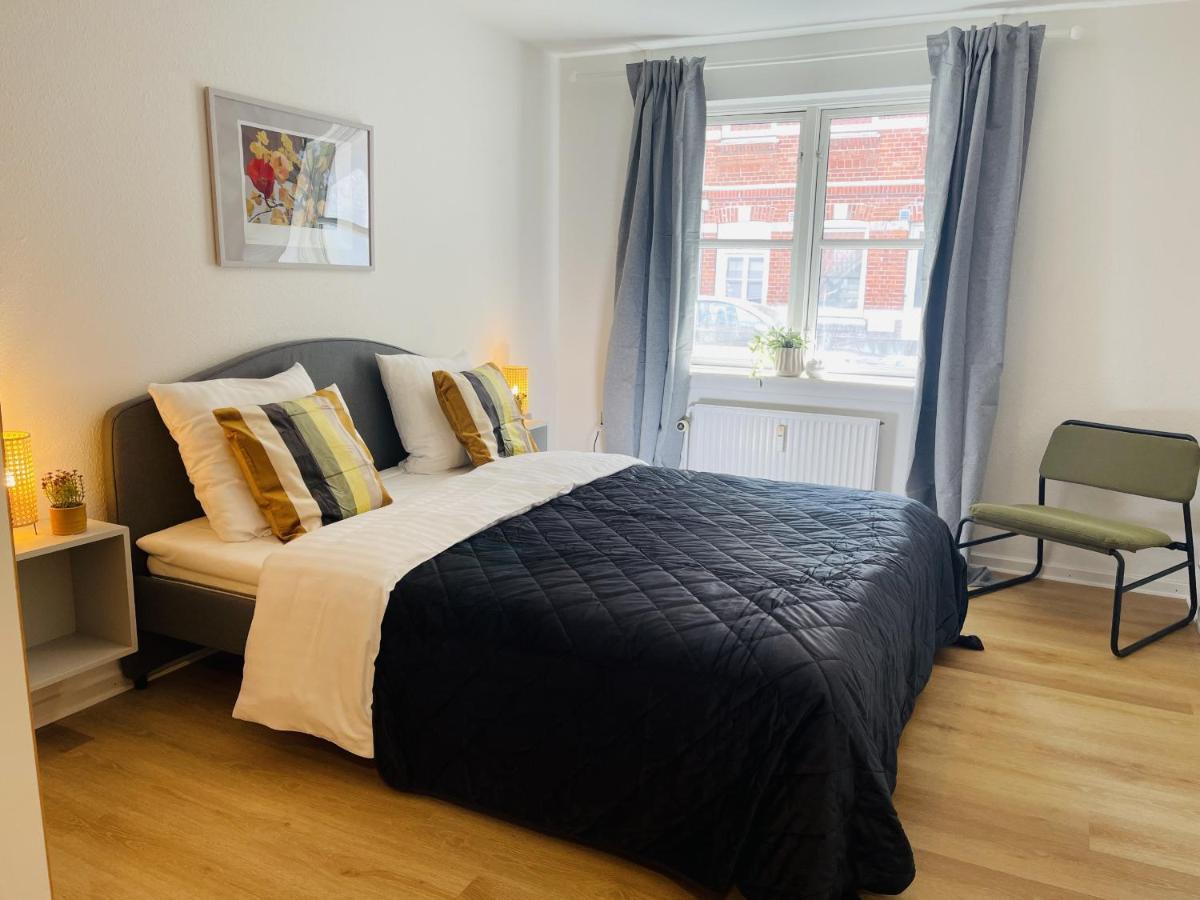 Aday - Central Terrace Apartment In Hjørring Dış mekan fotoğraf