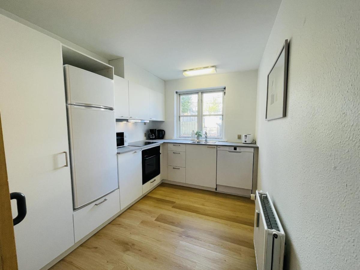Aday - Central Terrace Apartment In Hjørring Dış mekan fotoğraf